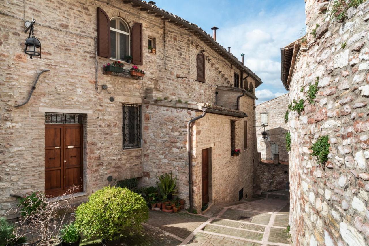 Casa Clara Appartamenti アッシジ エクステリア 写真